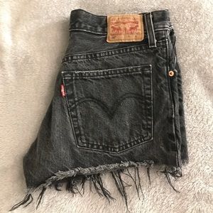 Levi Cut off Shorts